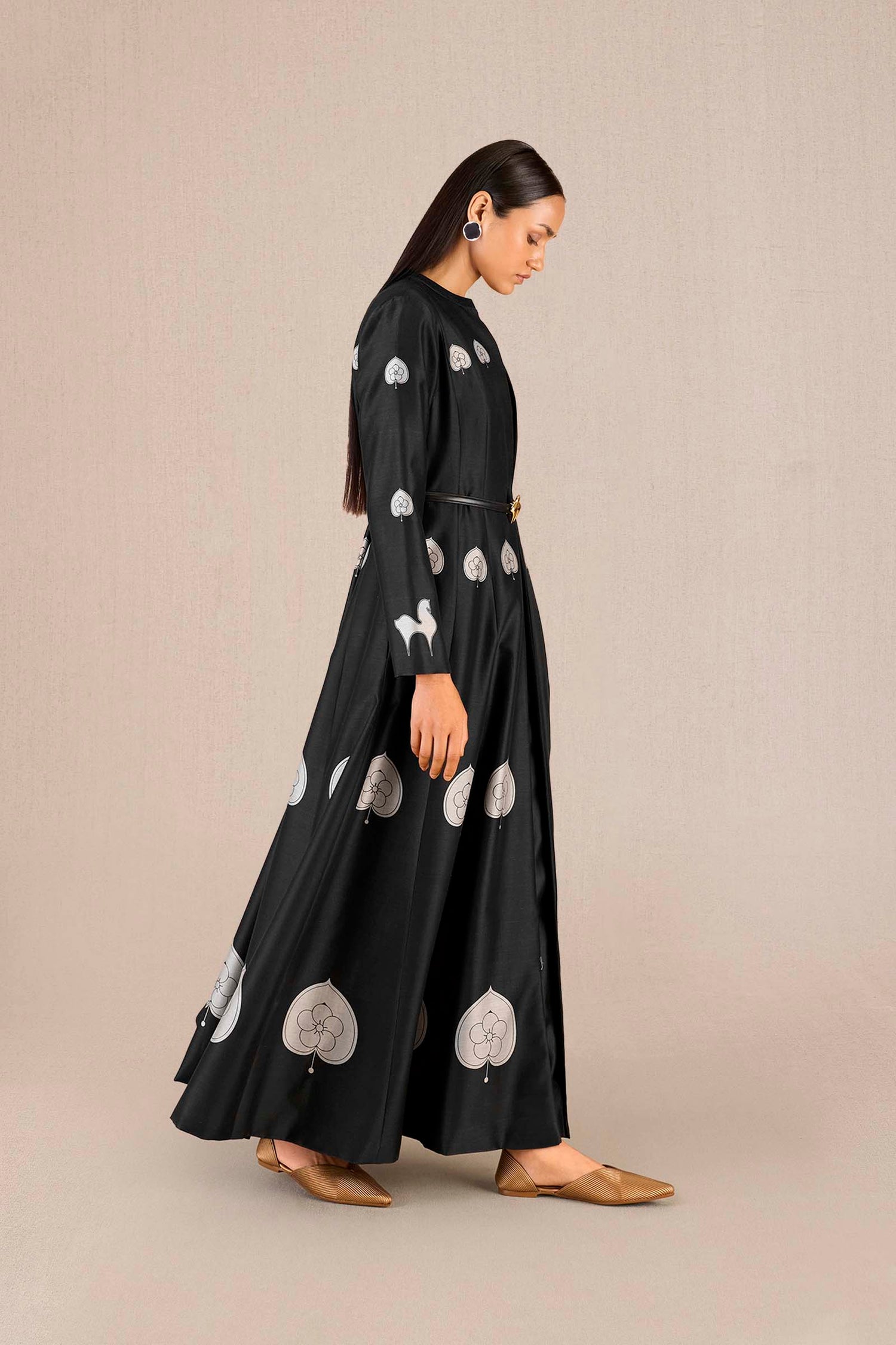 Chanderi Aresha Jacket Set – Black
