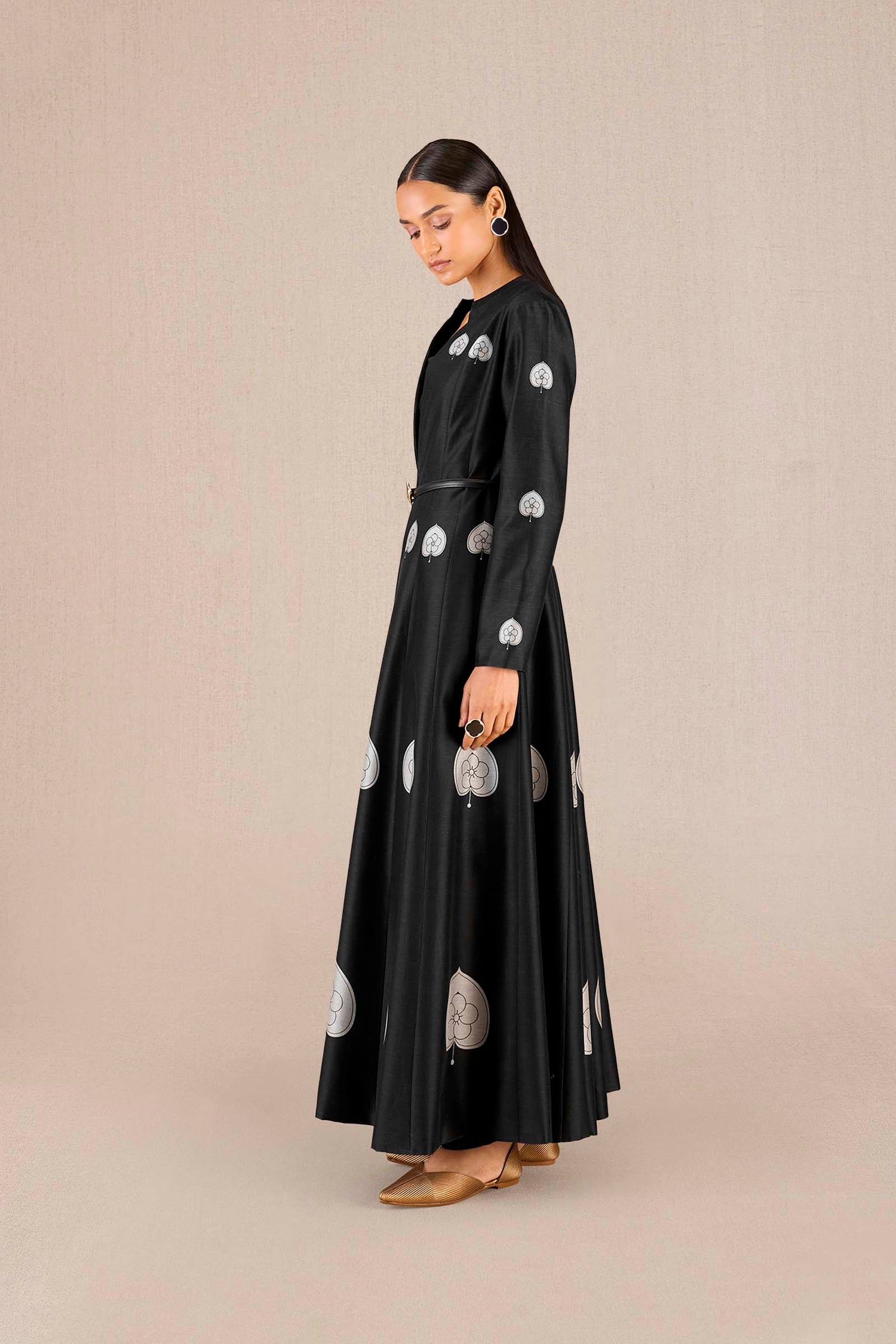 Chanderi Aresha Jacket Set – Black