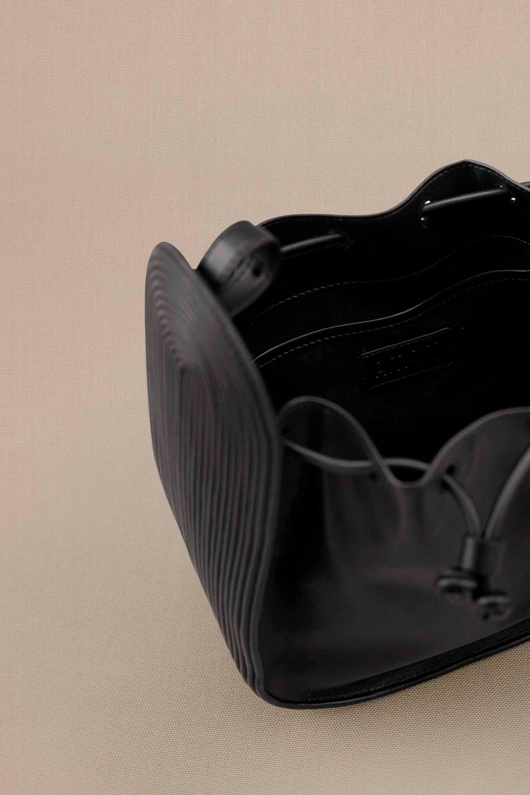 Nésara Bucket Bag