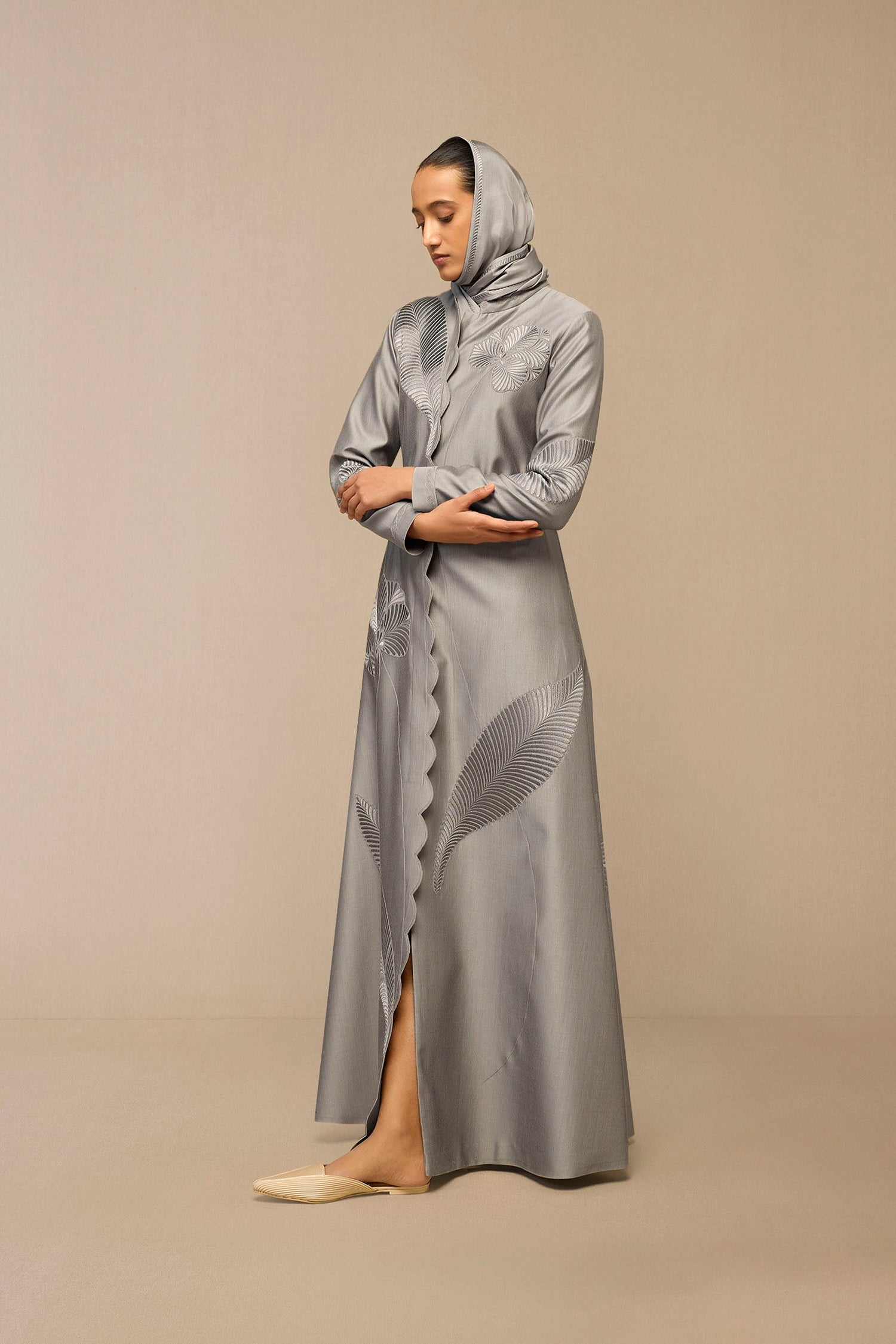 Chanderi Gul Abaya – Grey