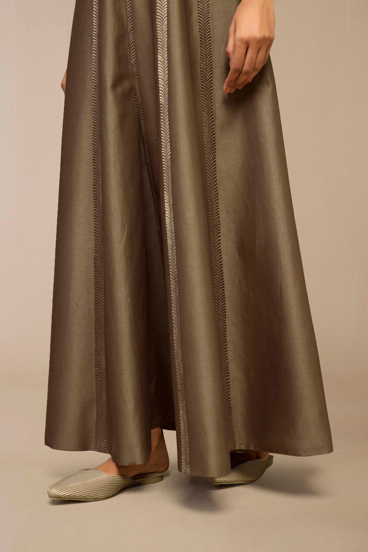 Chanderi Rubab Abaya Set – Grey