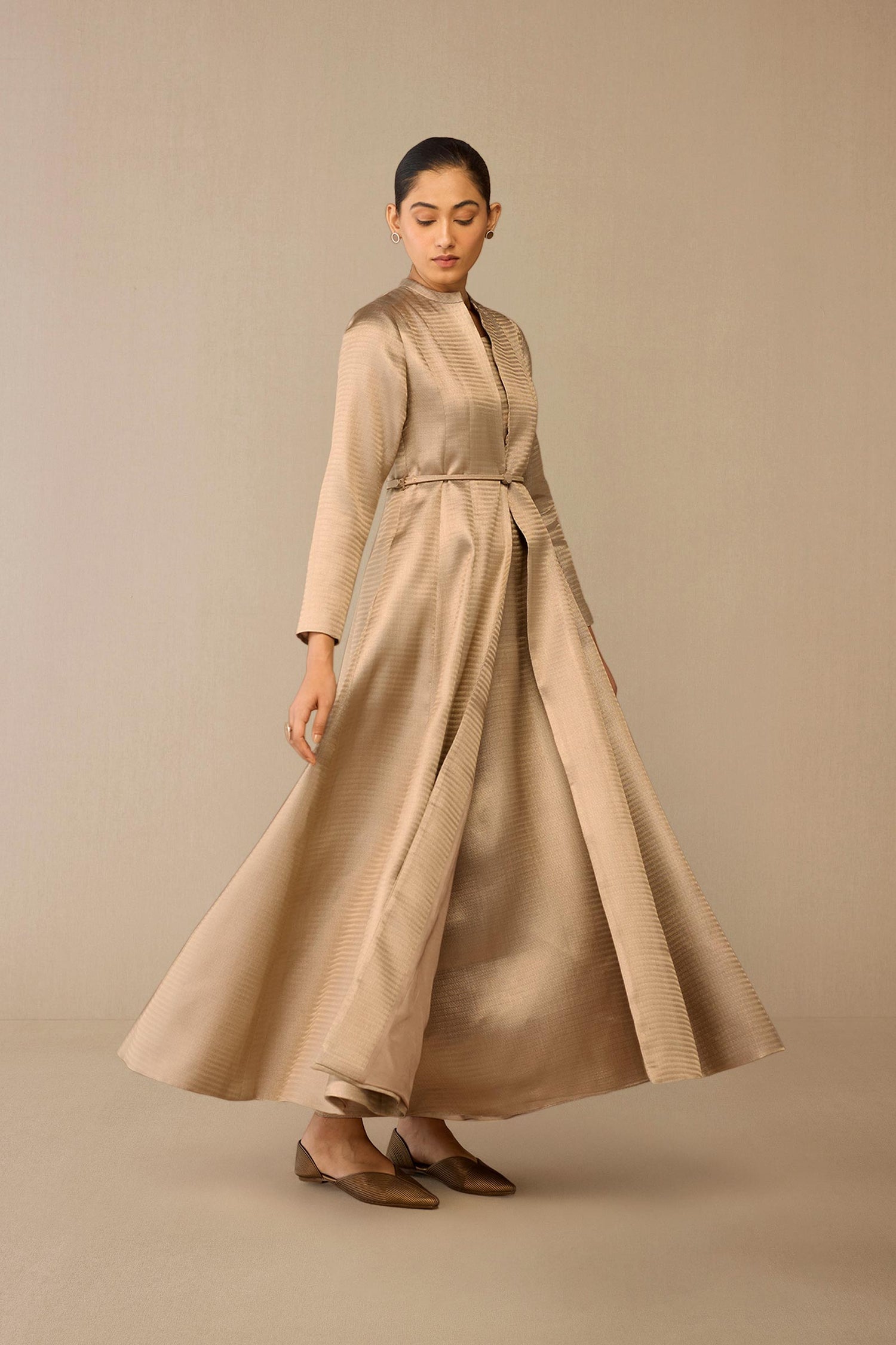 Brocade Fariha Jacket Set – Metallics