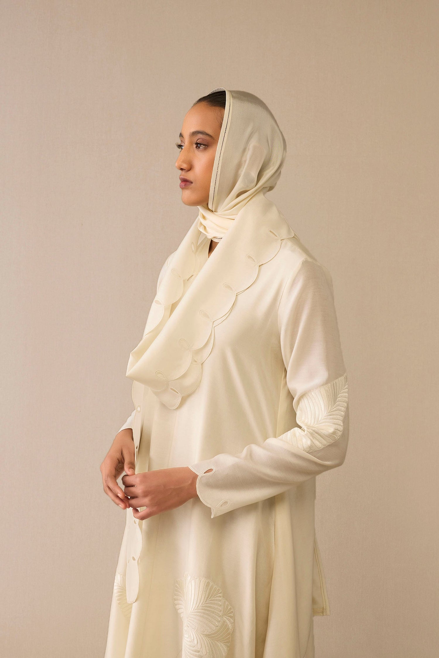 Chanderi Zainat Abaya – Ivory