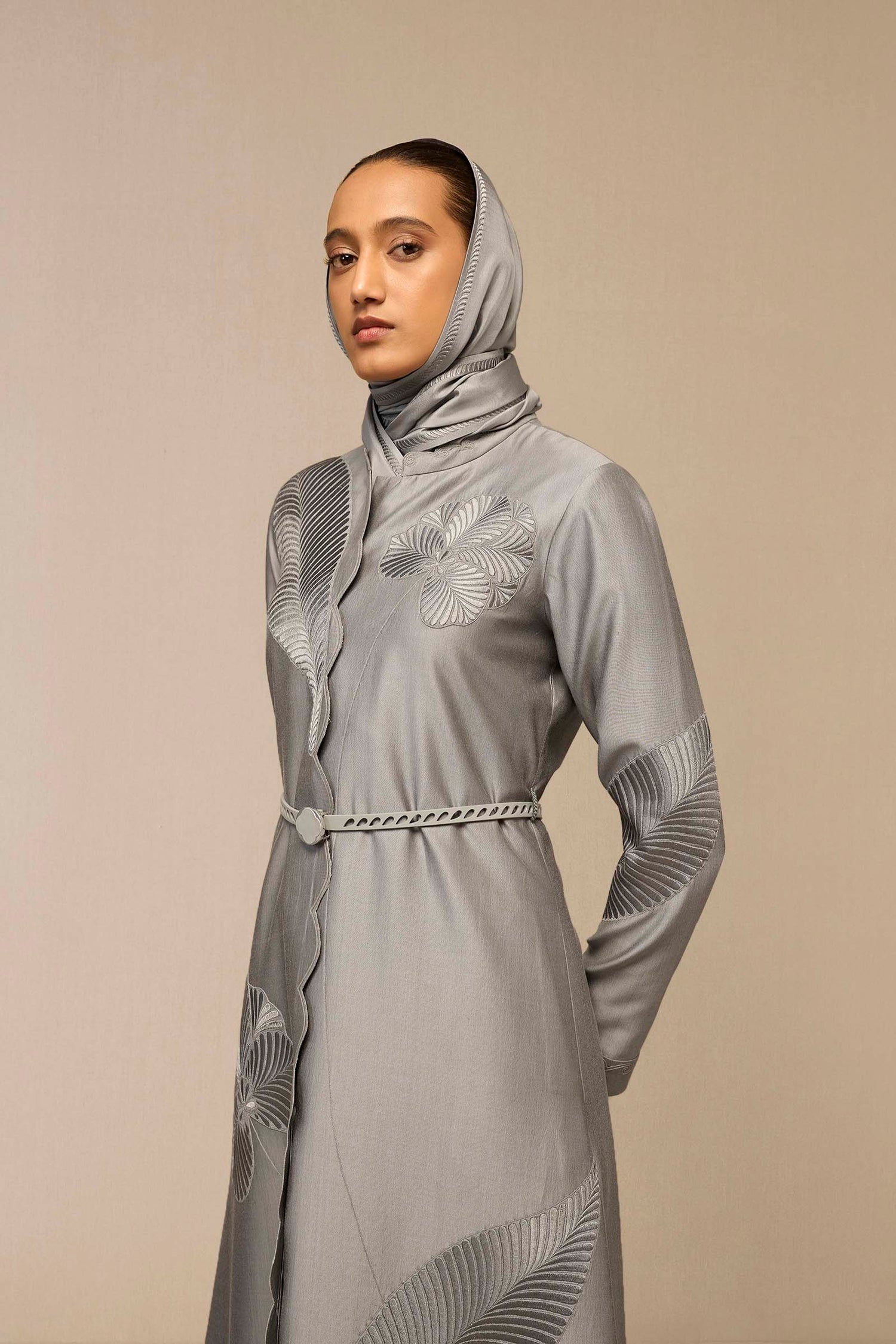 Chanderi Gul Abaya – Grey