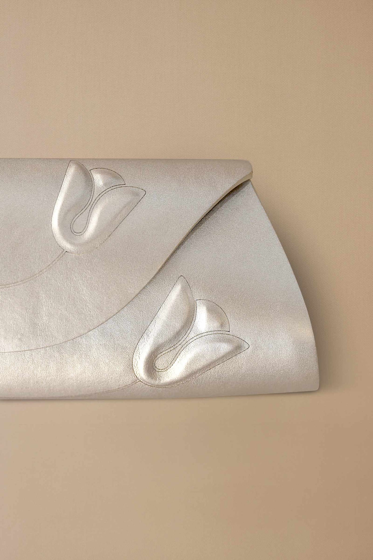 Faux Leather Siara Clutch – Metallics