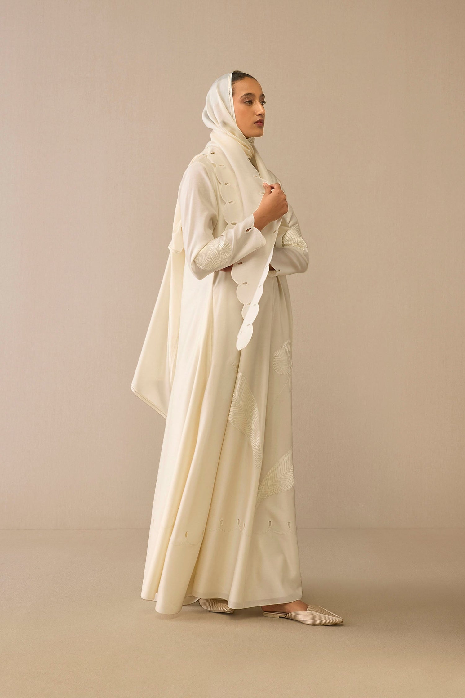 Chanderi Zainat Abaya – Ivory