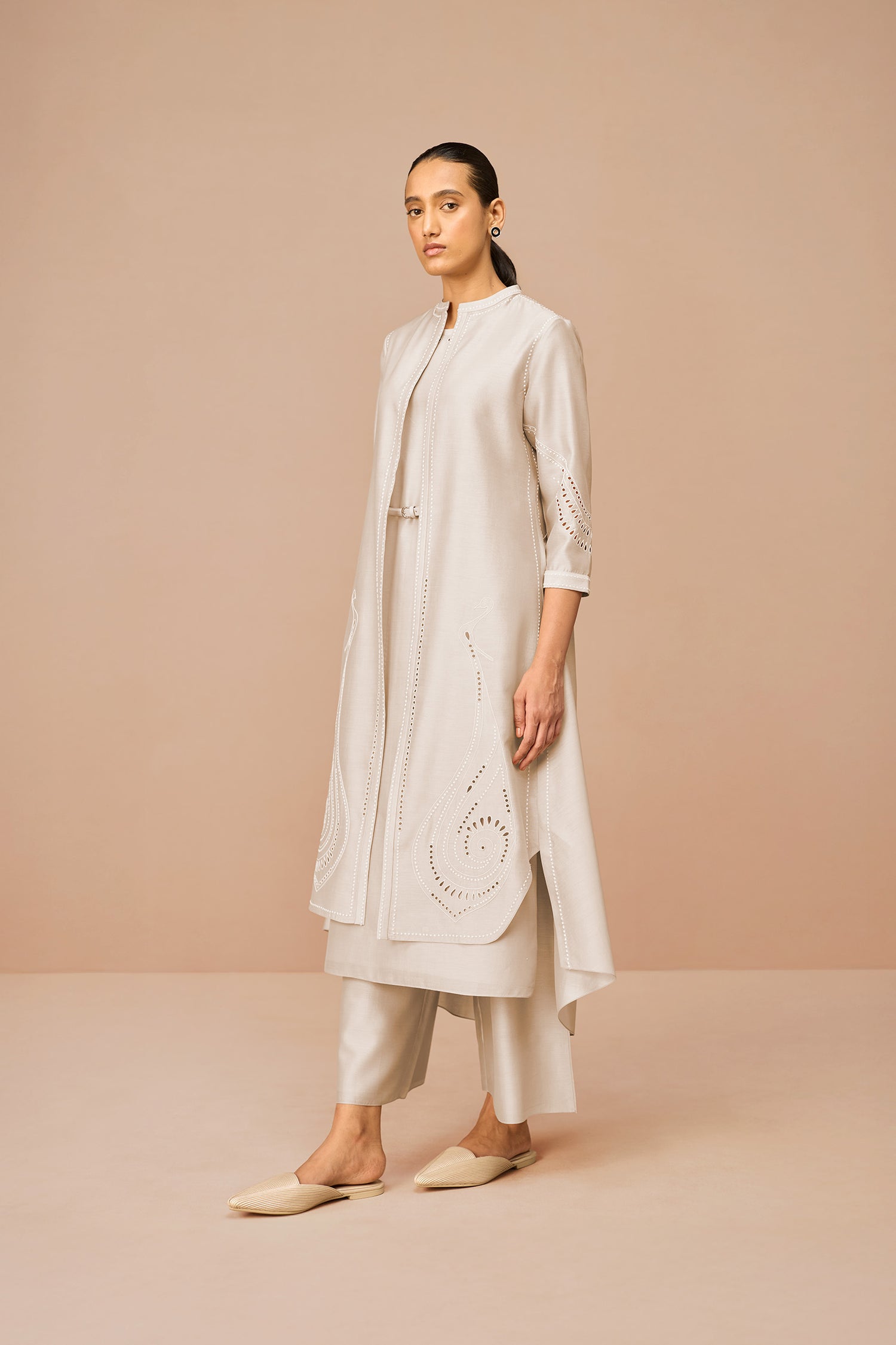 Chanderi Anais Jacket Set – Beige