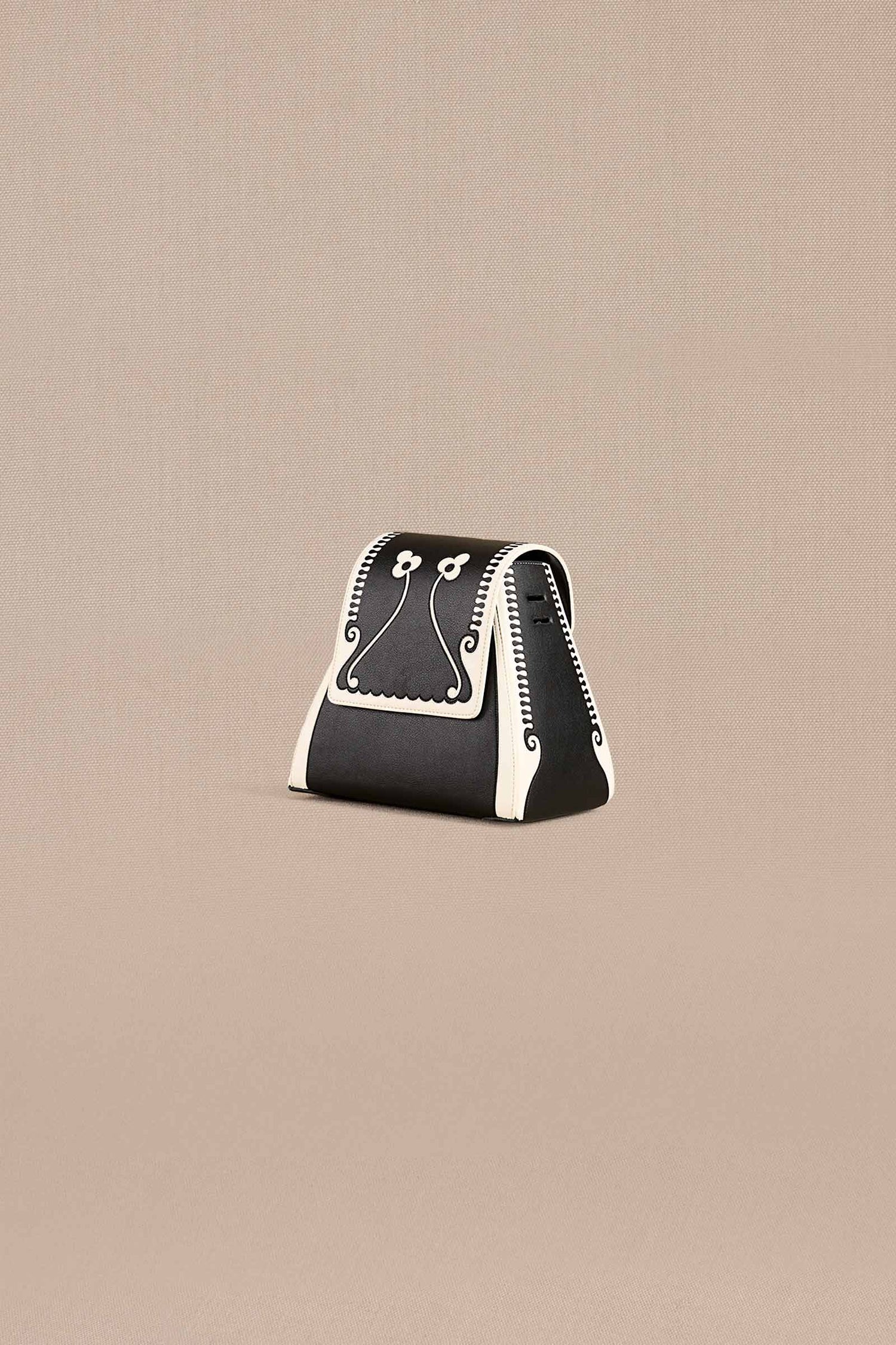 Leather Marham Bucket Bag – Black