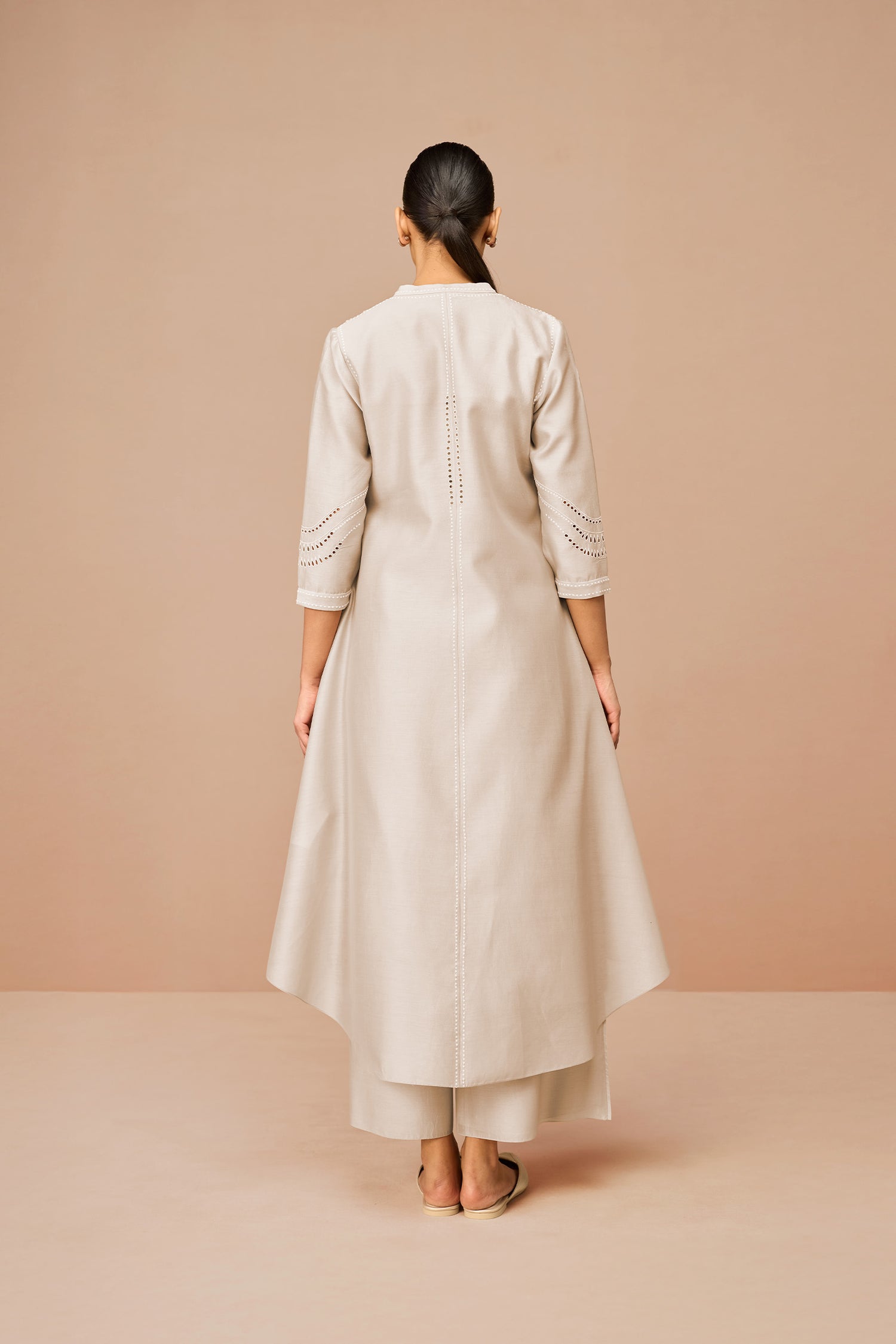 Chanderi Anais Jacket Set – Beige