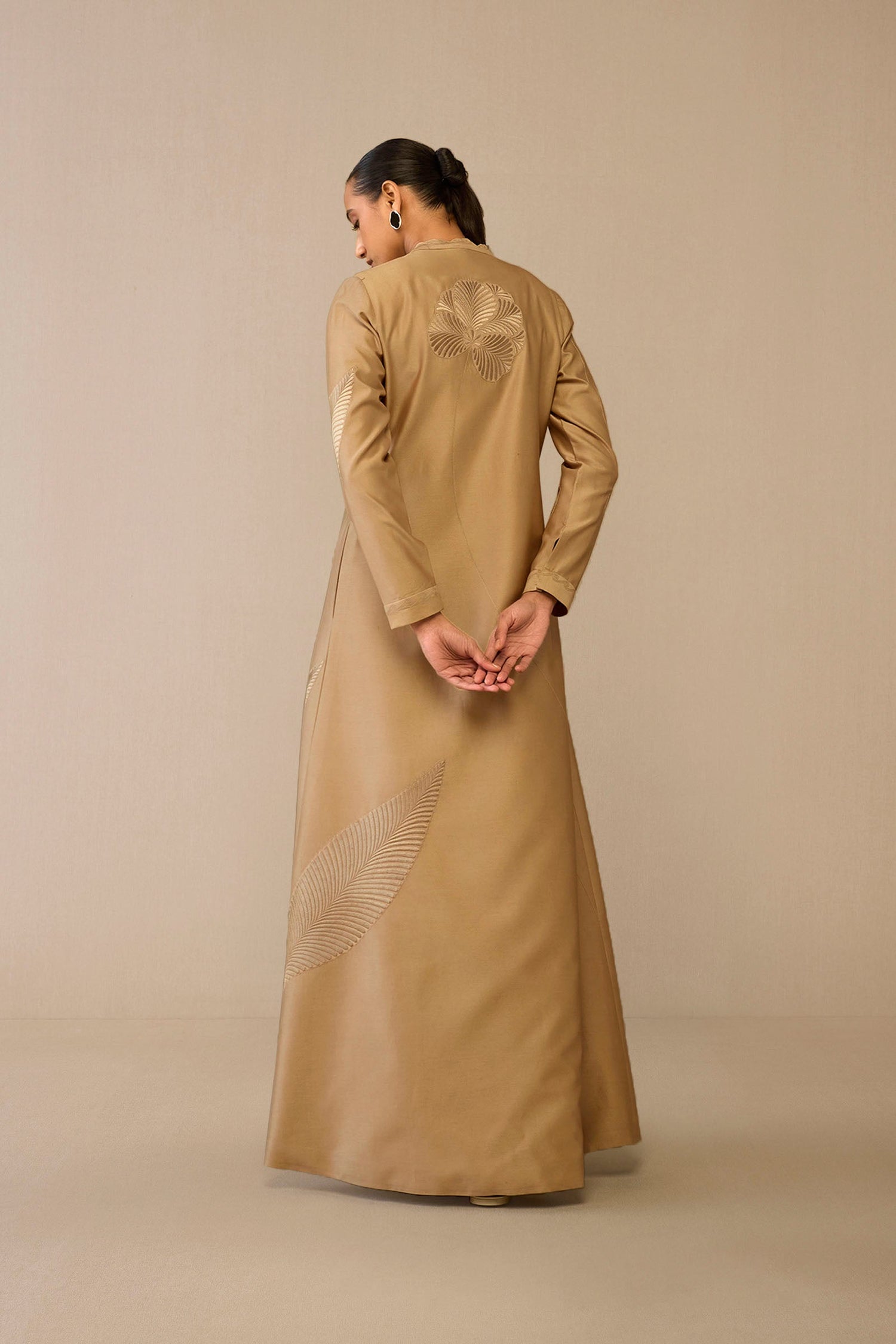 Chanderi Gul Abaya – Beige