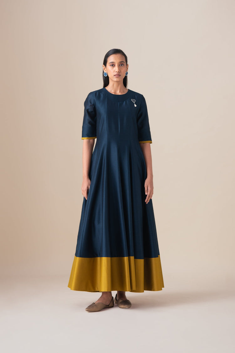 Omira Kurta Set