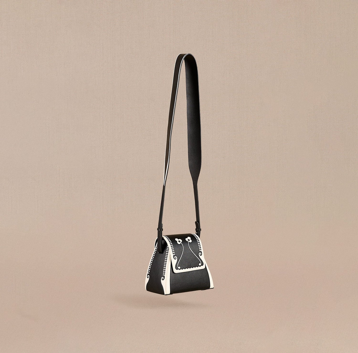 Leather Marham Bucket Bag – Black