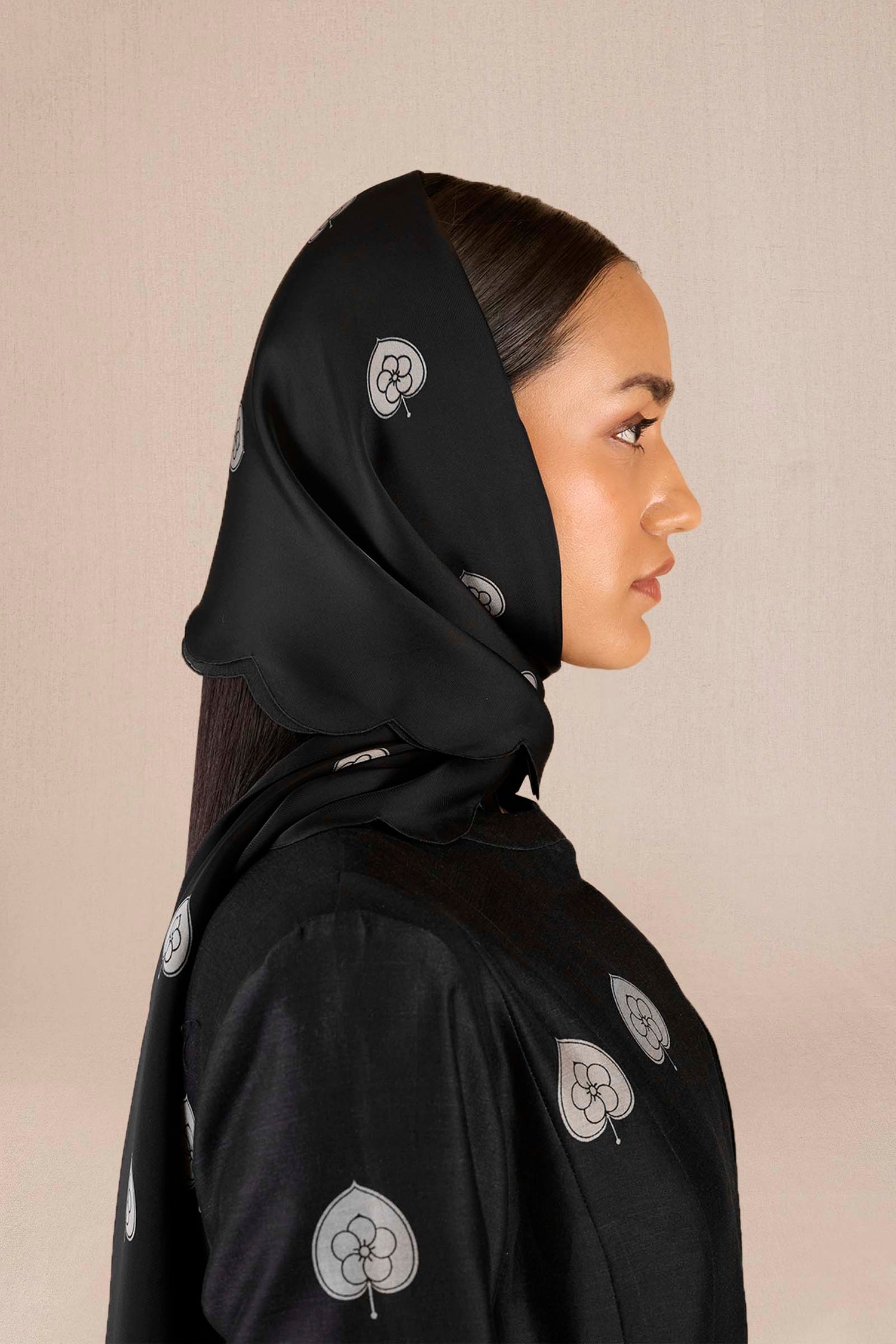 Chanderi Aresha Jacket Set – Black