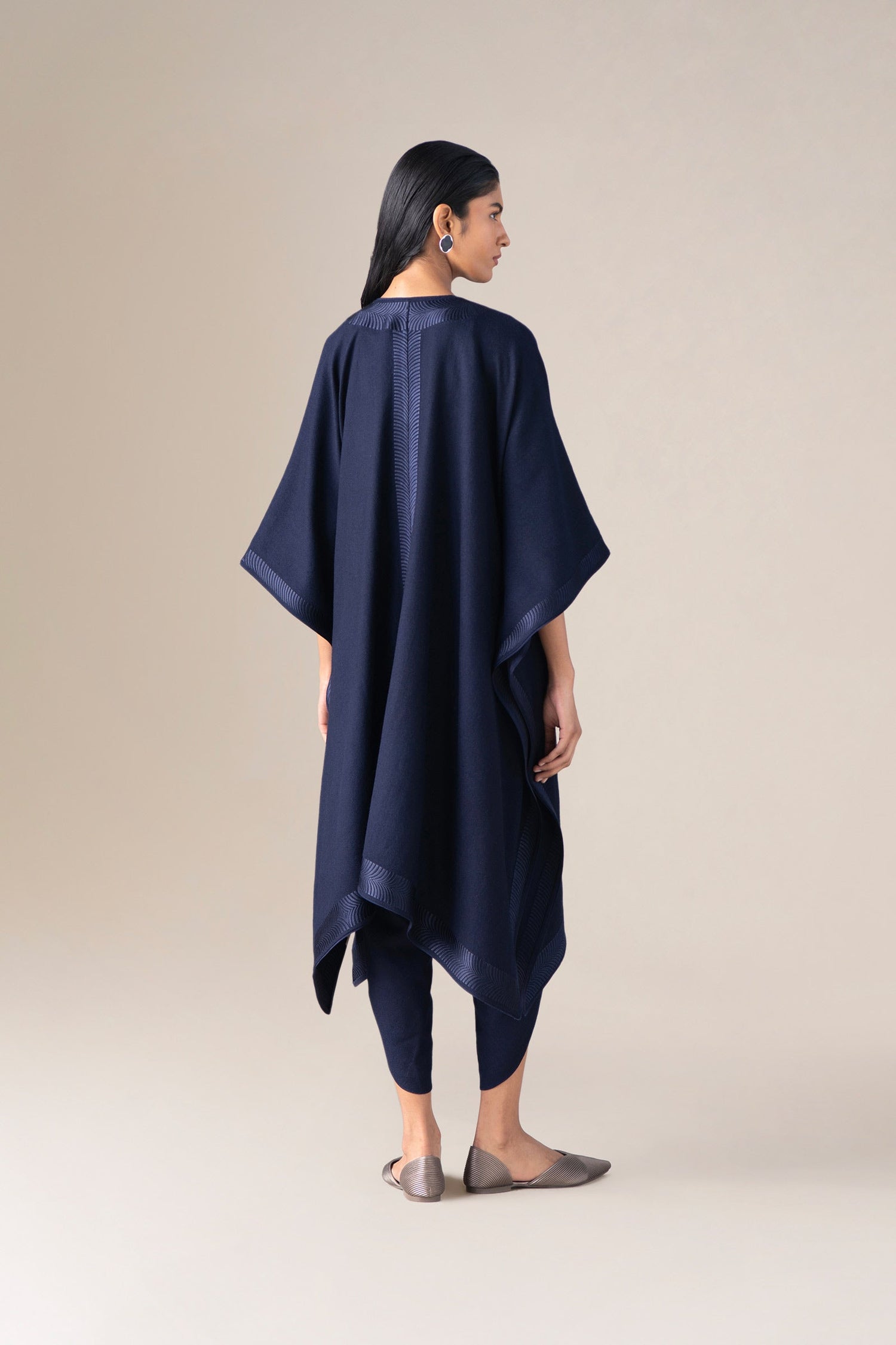  Wool Adarah Cape – Blue