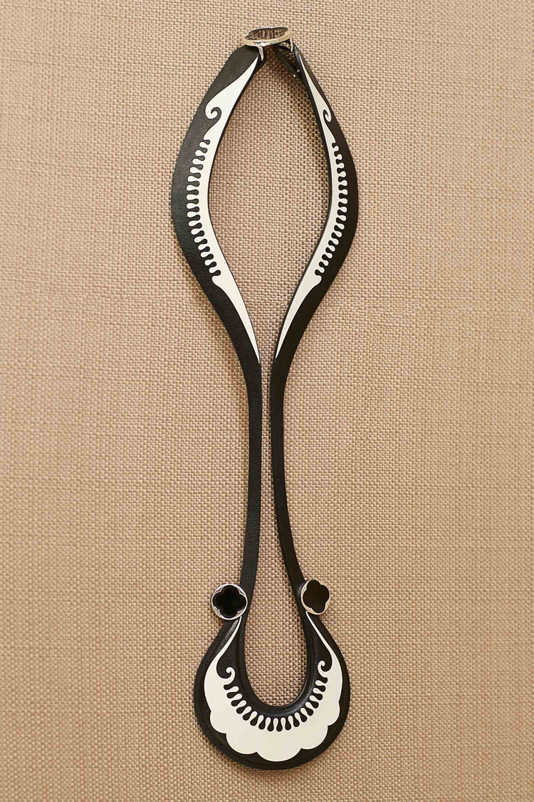 Ivy Neck Piece - Black