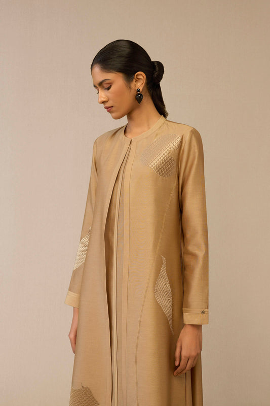 Chanderi Dilzan Abaya Set – Beige
