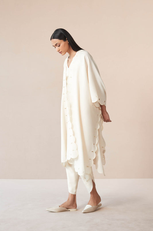 Wool Alea Cape Set – Ivory