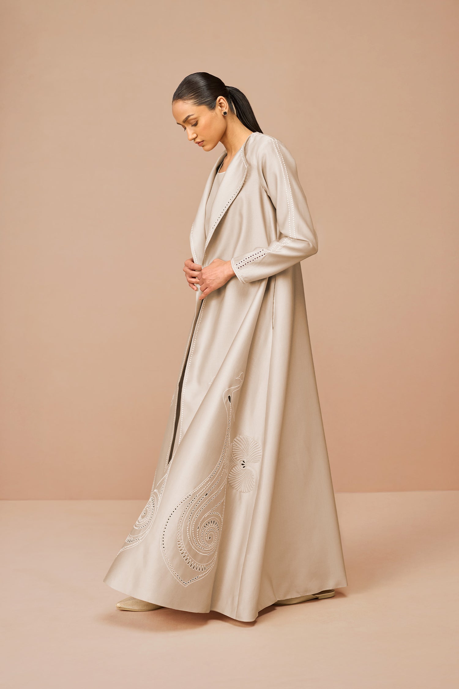  Chanderi Raysa Jacket Set – Beige