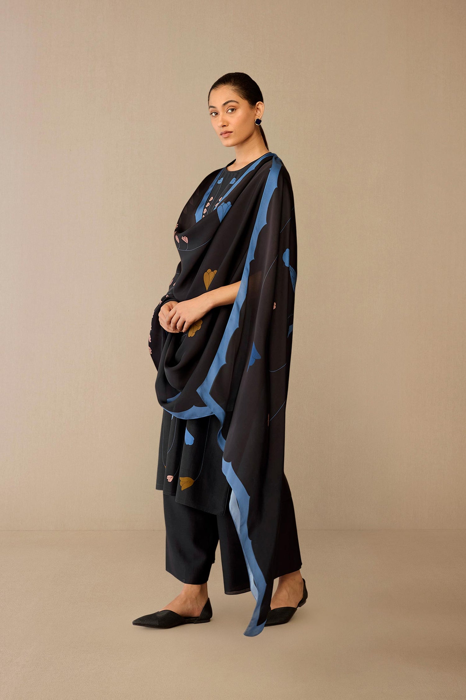  Chanderi Shaza Kurta Set – Black