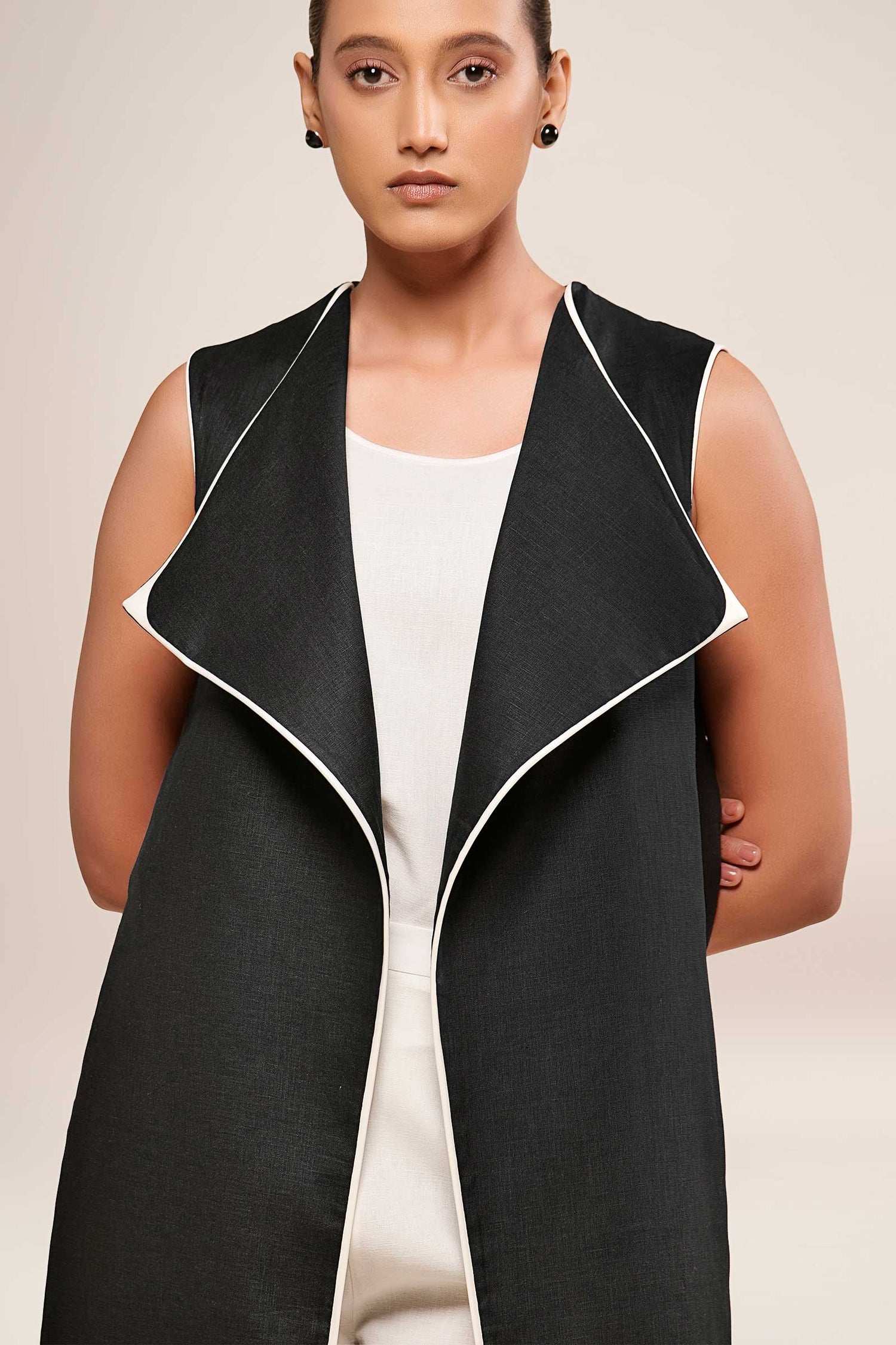  Linen Nuria Jacket – Black