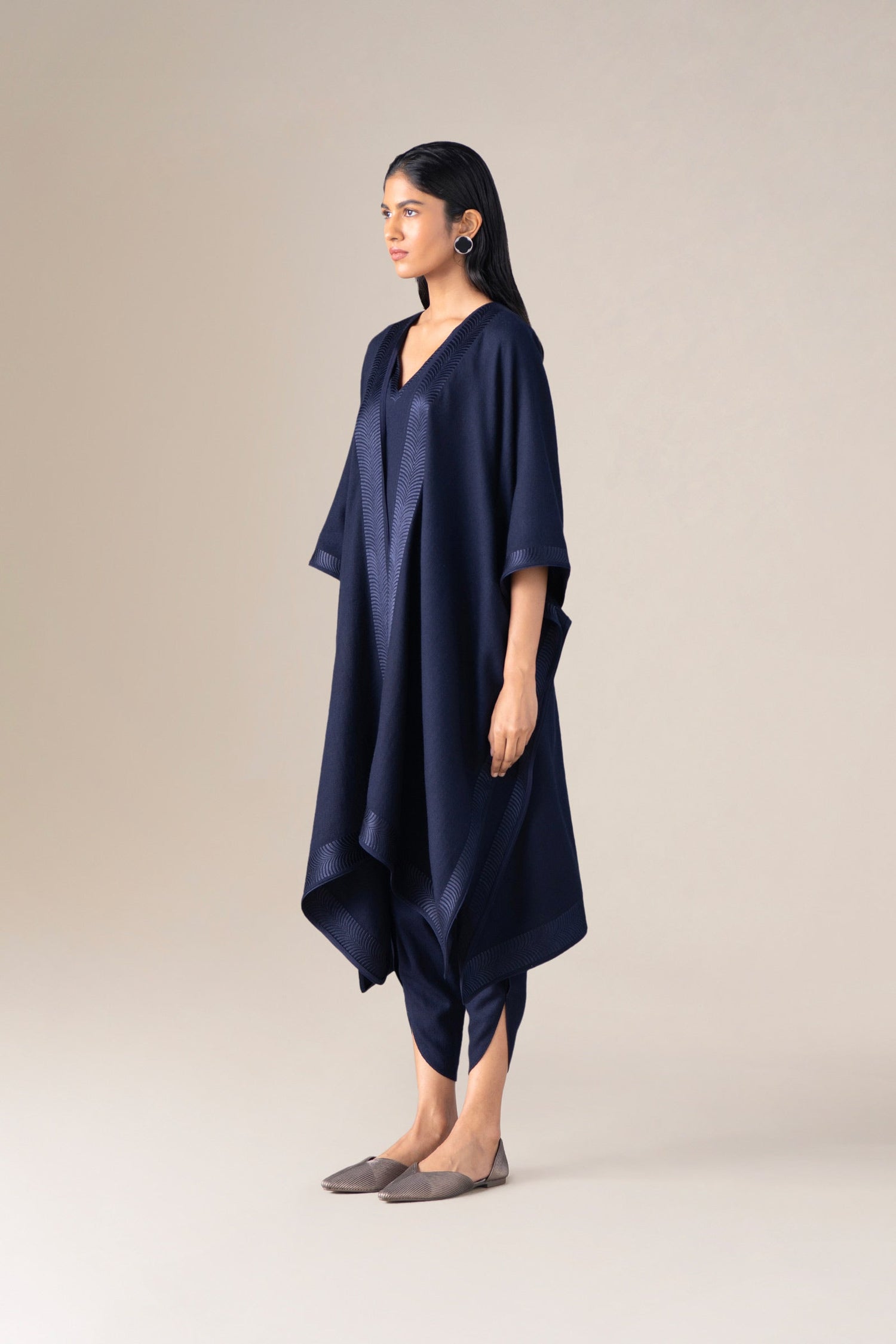  Wool Adarah Cape – Blue