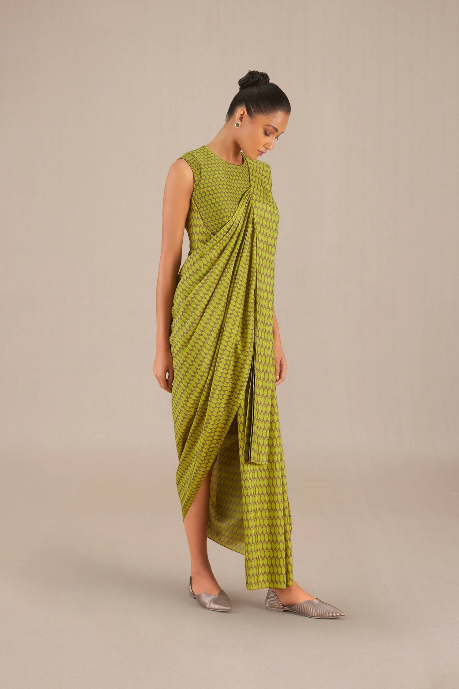 Ainaz Saree - Leaf