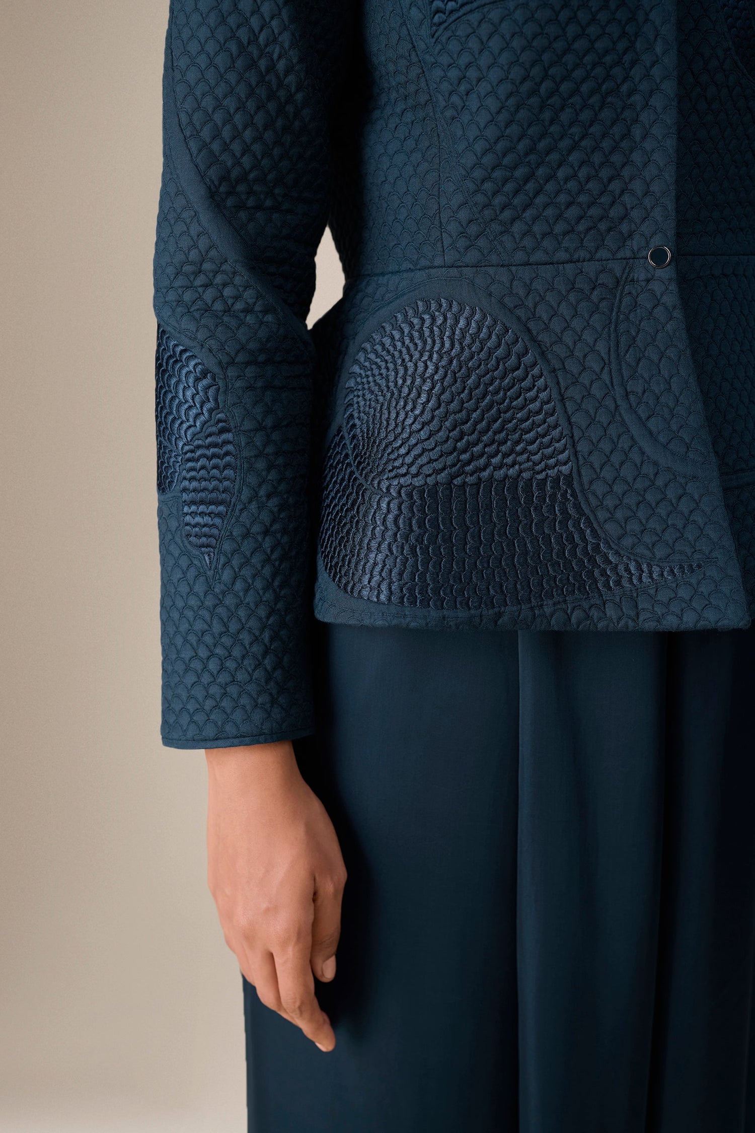 Silk Valla Jacket Set – Blue