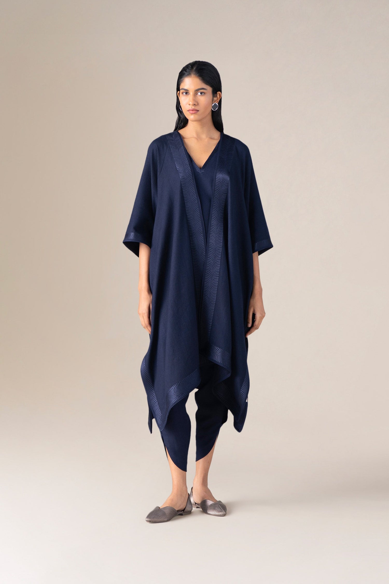  Wool Adarah Cape Set – Blue