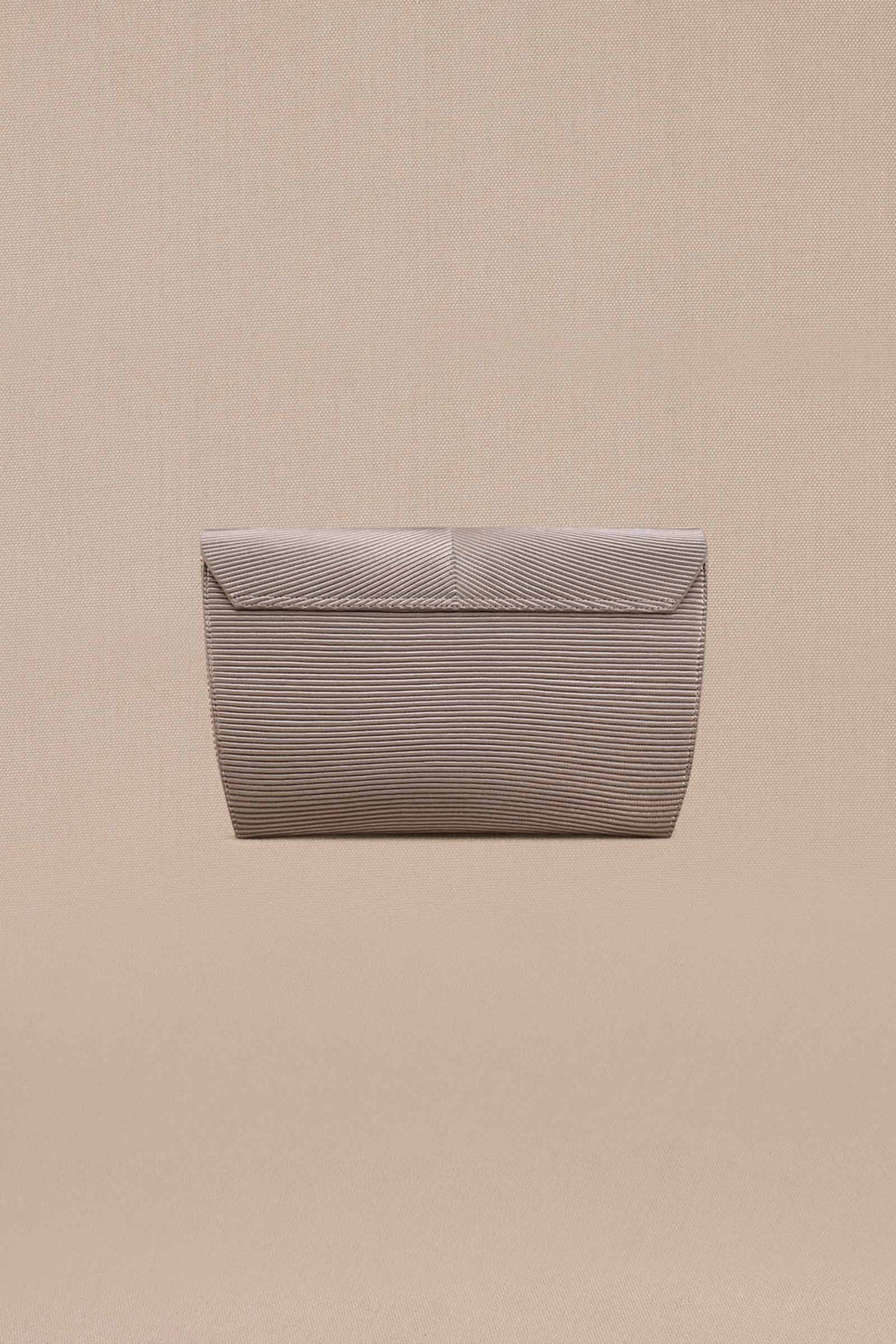 Nazah Clutch - Metallic Toosh