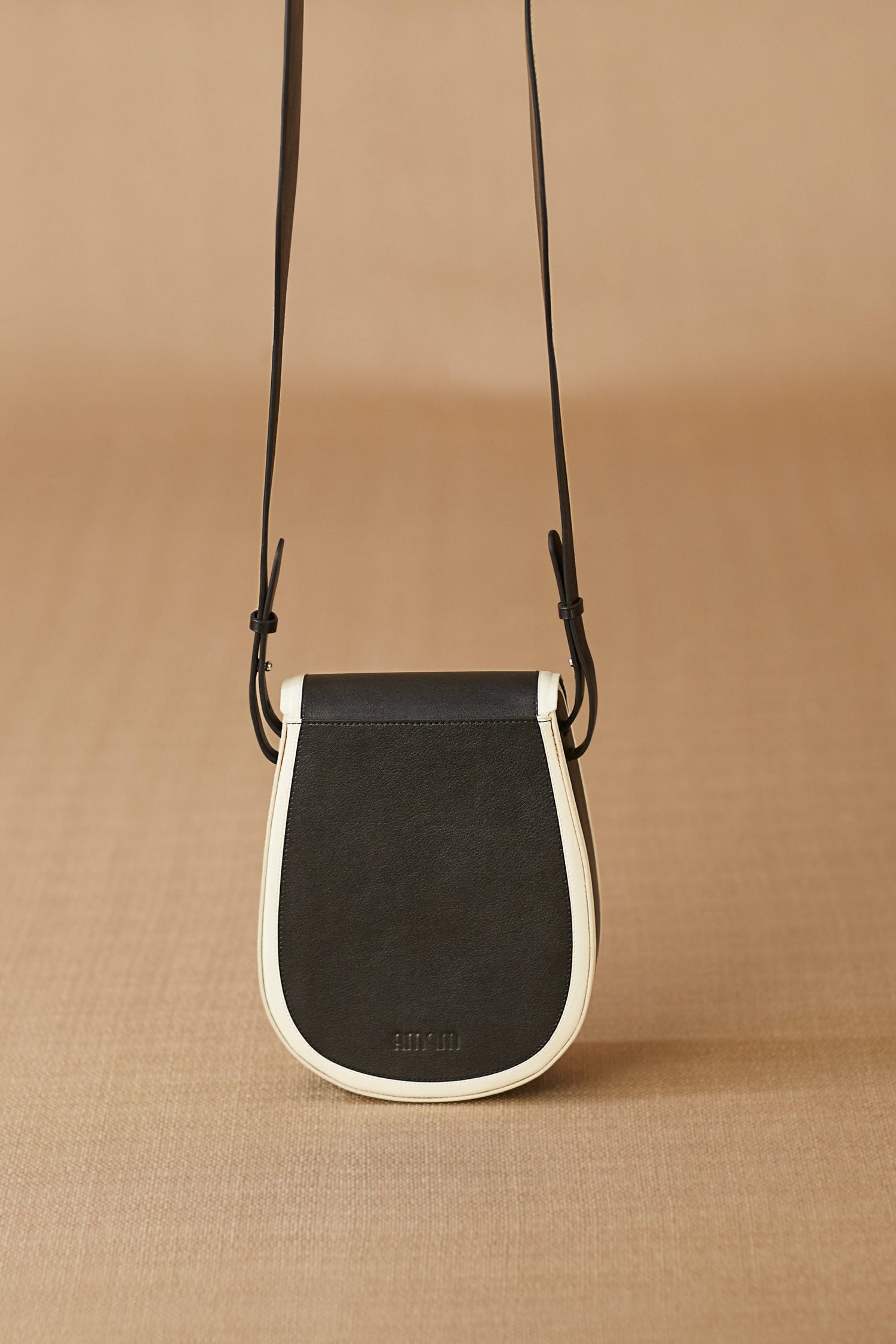 Izna Crossbody Bag - Black