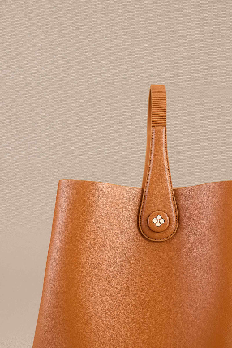 Maira Bucket Bag