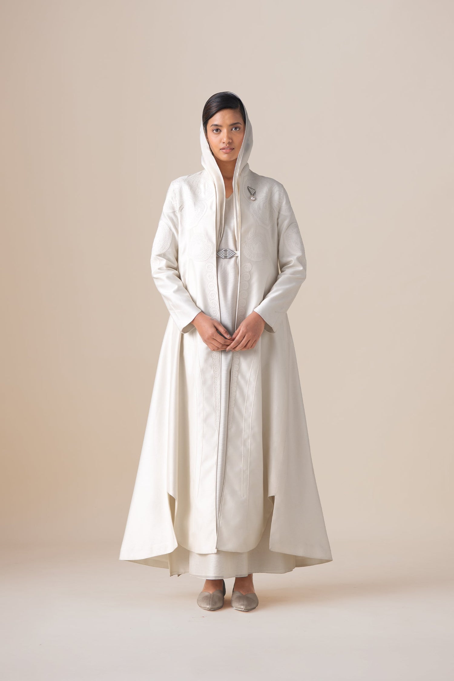   Chanderi Aluna Jacket Set – Ivory