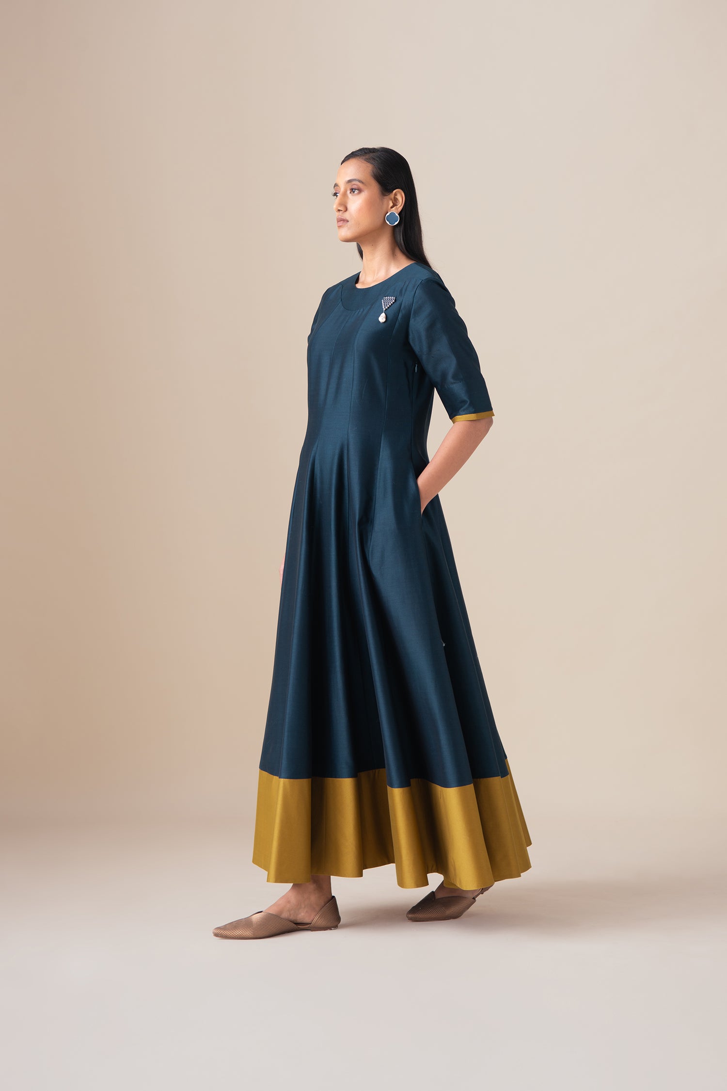  Chanderi Omira Kurta Set – Blue