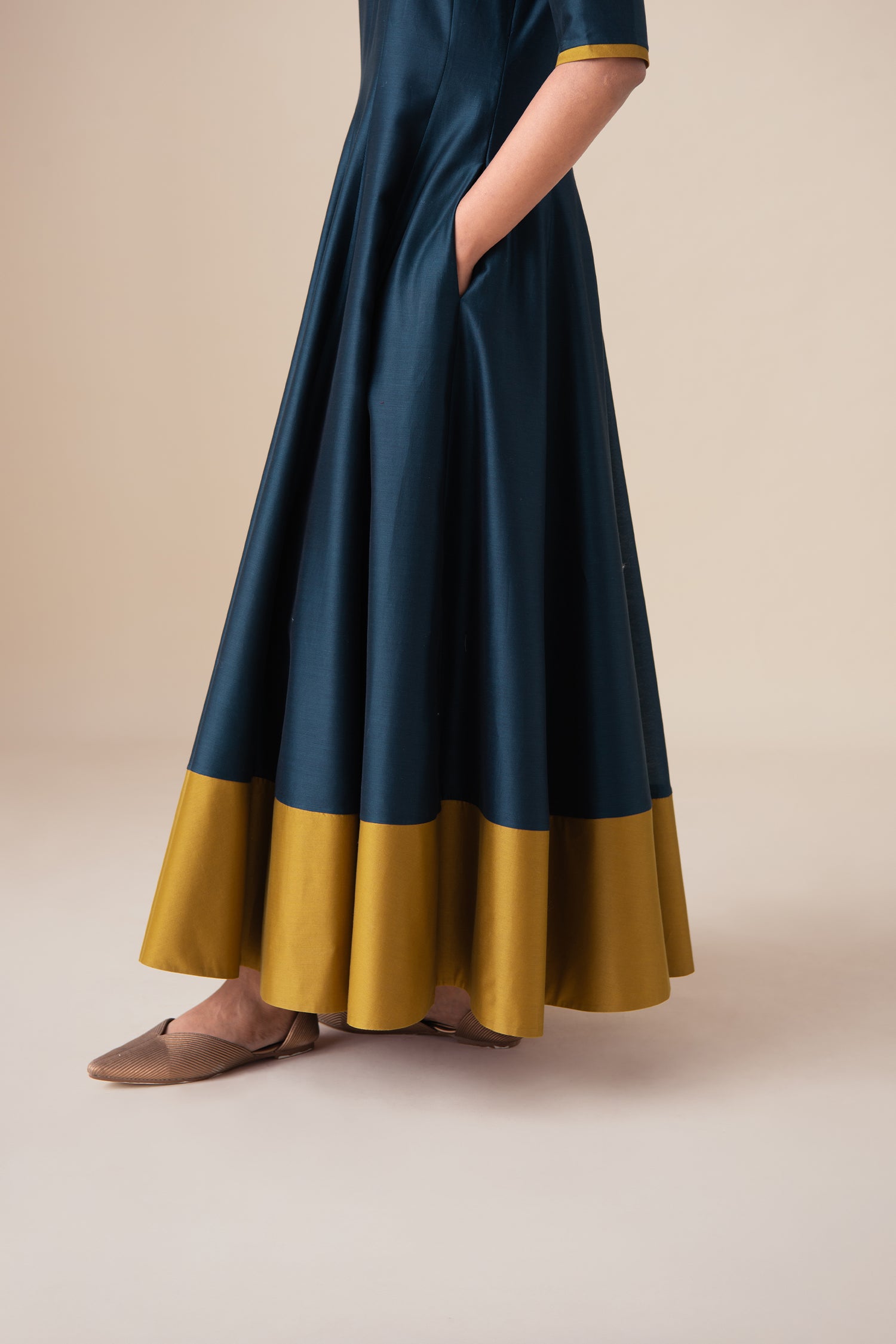  Chanderi Omira Kurta Set – Blue